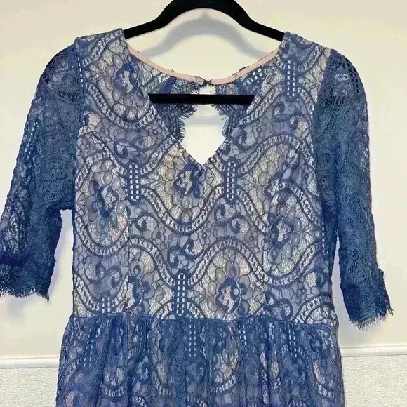 Impressions Blue Lace Dress for Woman / Size L - Picture 3 of 11